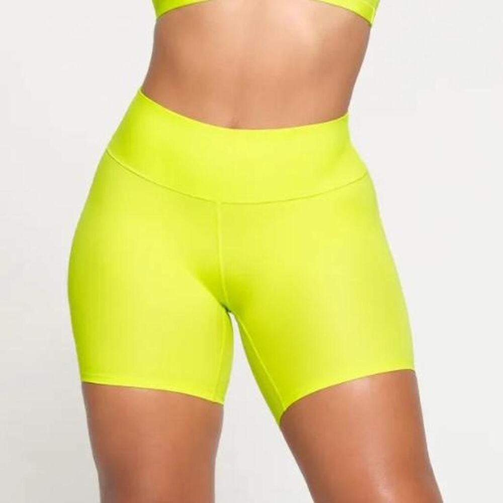 Skims yellow biker shorts small